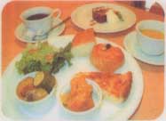 y}C^E܁zی𗬂ЂCafe Plus
