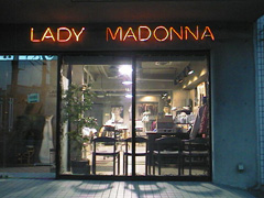 y}C^E܁zeLADY MADONNA
