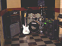 y}C^E܁zstudio  bf@d