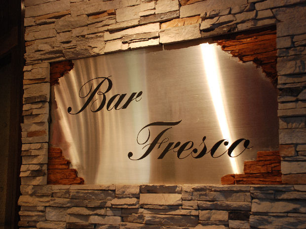 y}C^E܁zBAR FRESCO