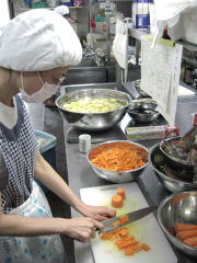 �������i