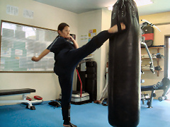 �g���[�j���O���i